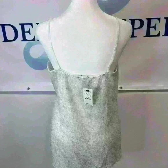 Express Women’s dressy tank top - Picture 5 of 6
